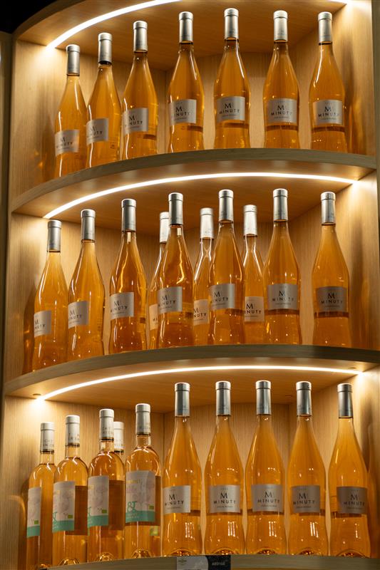 5 Expert Tips to Choose the Best Alcohol Delivery Services in Abu Dhabi