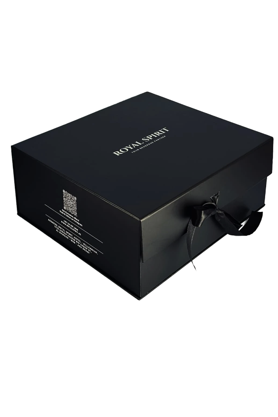 Royal Spirit branded gift box for three bottles